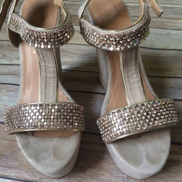 ALDO Bacio wedges - Picture 2 of 4